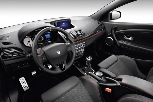 renaultsport-megane-red-bull-racing-interior