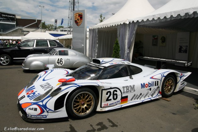 S0-Photos-du-jour-Porsche-911-GT1-coupe-109798